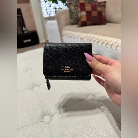Coach Tri-Fold Wallet - Picture 5 of 5